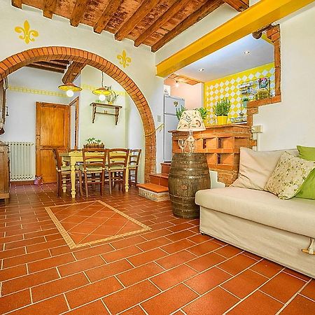 Tognazzi Casa Vacanze - Casa Il Giglio Черталдо Екстериор снимка